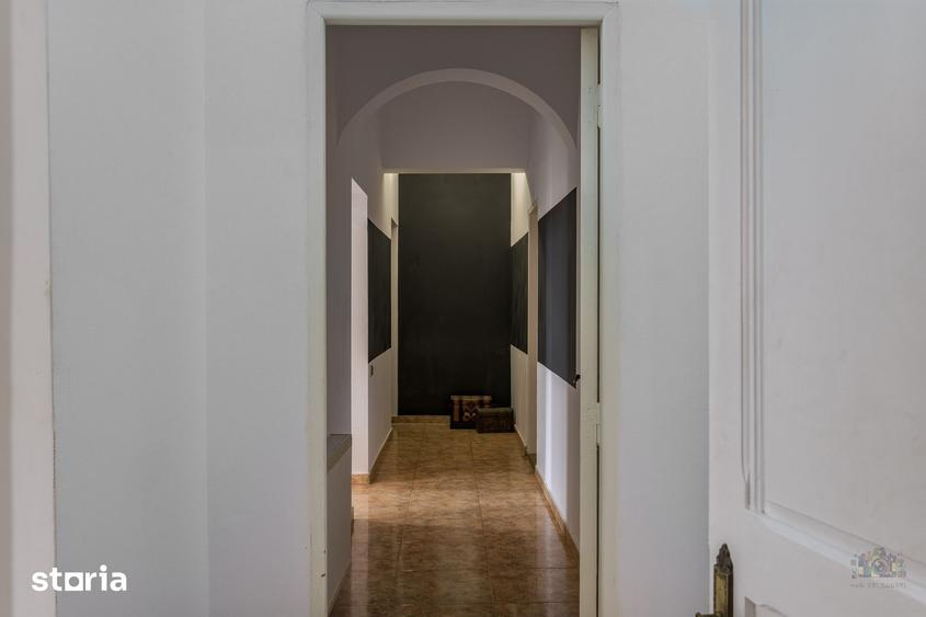 Apartament cu 7 camere în Mărășești