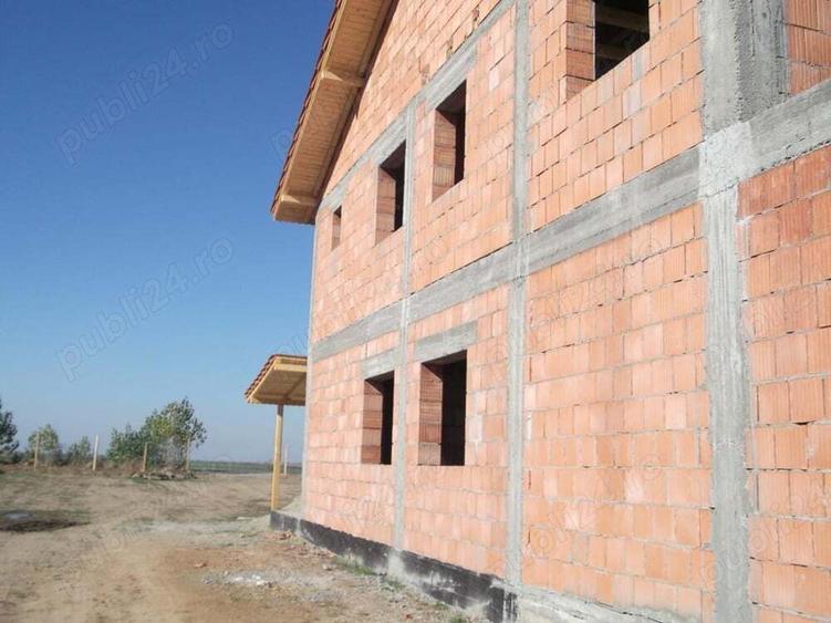 Ansamblul de case in Statiunea Turistica Tasnad - 2