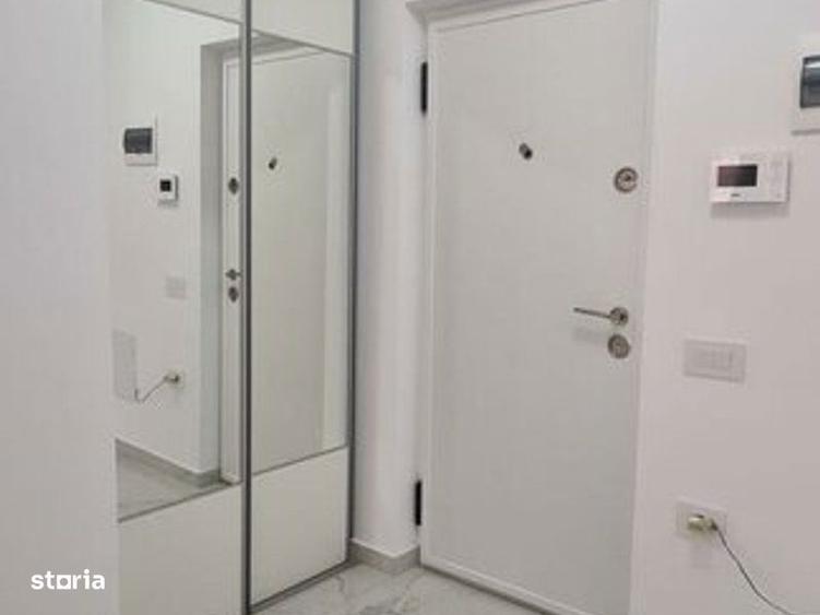 Apartament cu 2 camere în Micro 17