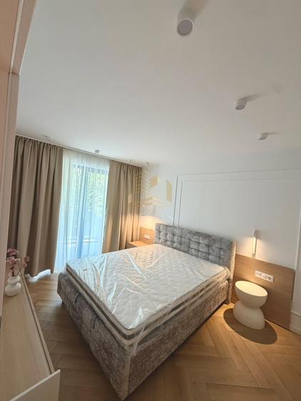 Apartament cu 2 camere semidecomandat, mobilat în Semicentral