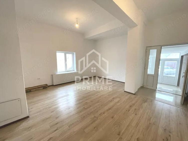 Spațiu comercial, de 60 mp, în Pianu