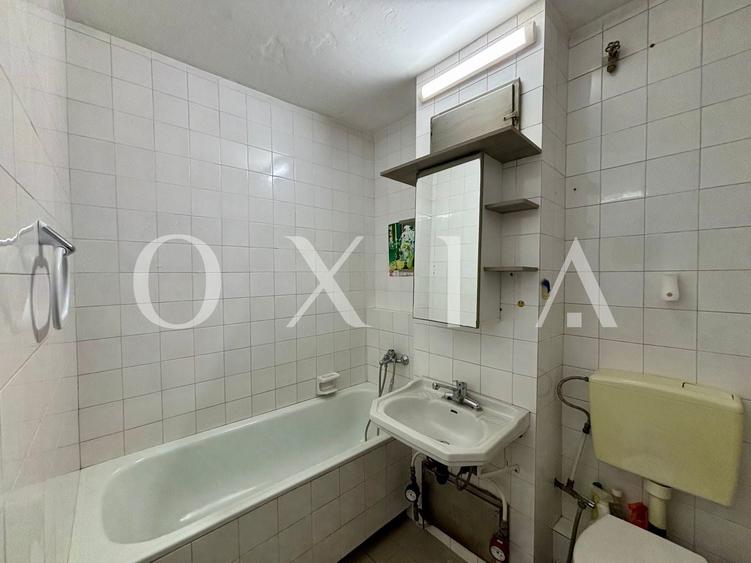 Apartament cu 2 camere decomandat, mobilat în Girocului