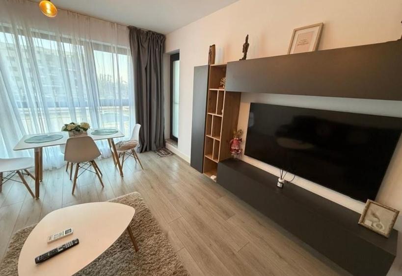 Apartament cu 2 camere, mobilat în Pipera