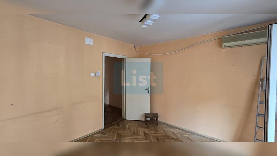 Apartament cu 4 camere decomandat în Punctele Cardinale