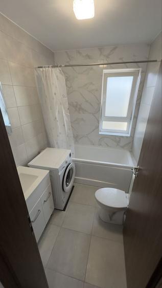 Apartament cu 3 camere în Petru Rareș
