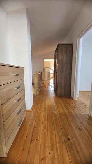 Apartament cu 6 camere decomandat, mobilat în Turnișor