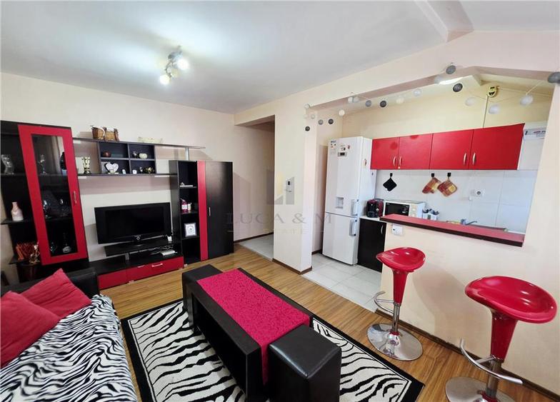 Apartament cu 2 camere semidecomandat în Girocului