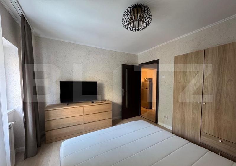 Apartament cu 3 camere decomandat, mobilat în Ultracentral