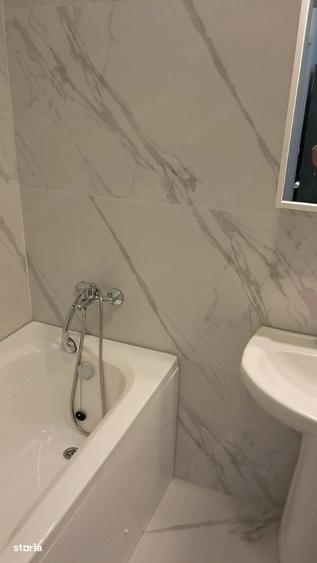 Apartament cu 2 camere decomandat în Roșu