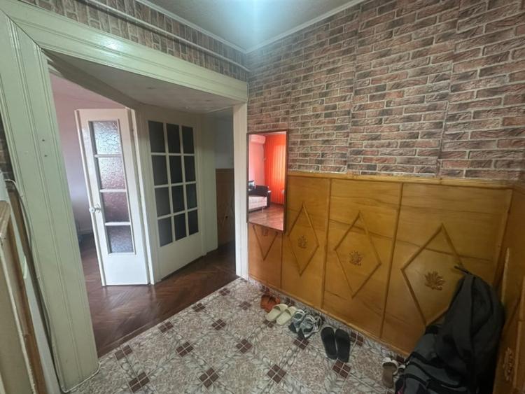 Apartament cu 2 camere decomandat în Titulescu
