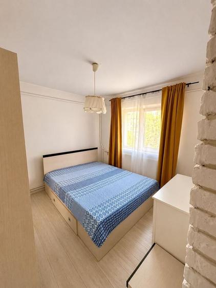 Apartament cu 2 camere decomandat în Nicolina