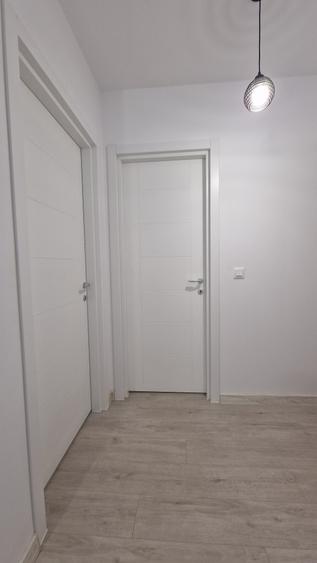 Apartament cu 2 camere semidecomandat în Industriilor