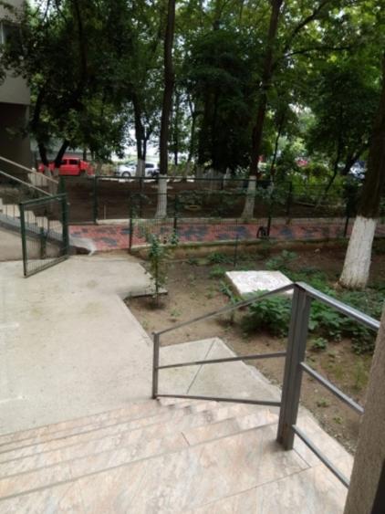 Apartament cu 4 camere, mobilat în Dristor