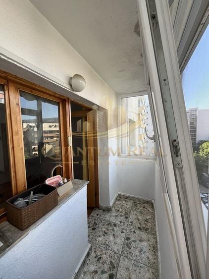 Apartament cu 2 camere semidecomandat în Mihai Bravu