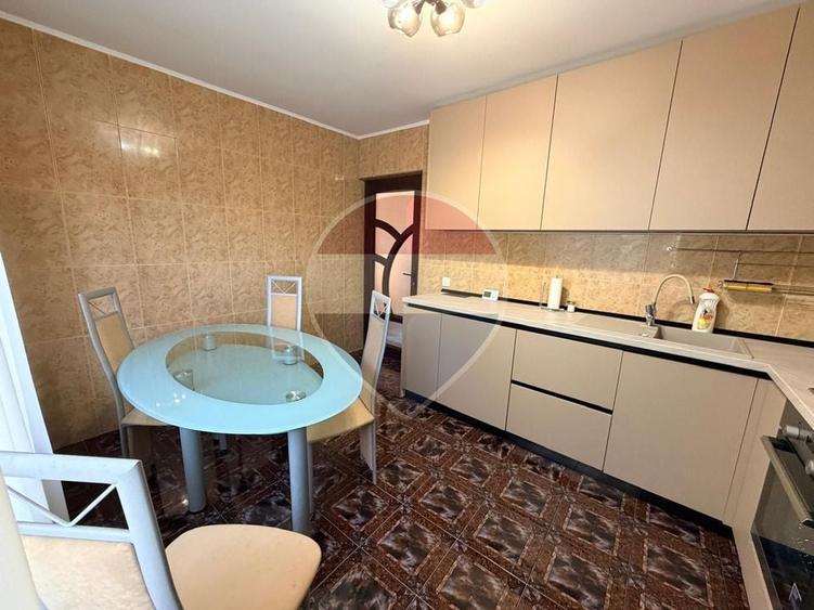 Casă individuală cu 4 camere cu Teren 460 Mp în Brestei