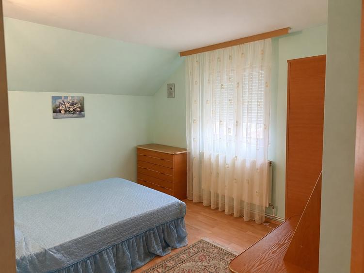 Casă individuală cu 5 camere cu Canalizare în Smeura