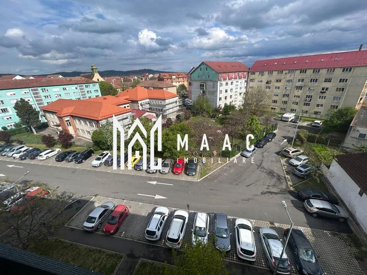 Apartament cu 3 camere, mobilat în Terezian