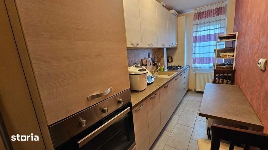 Apartament 3 camere, zona Vlaicu, Lebada, etaj 1 - 7