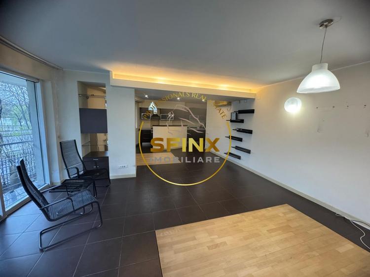 Apartament cu 4 camere decomandat, mobilat în Băneasa