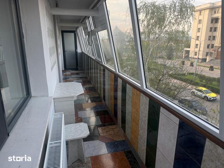 Apartament cu 2 camere decomandat în Central