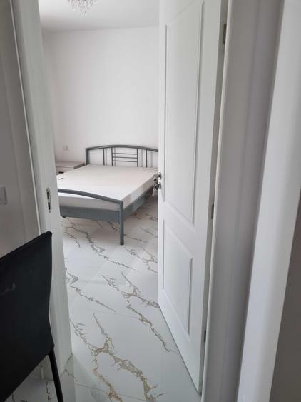 Garsonieră decomandată în Sud