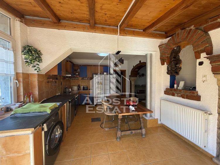 Casă individuală cu 3 camere cu Canalizare în Lunei