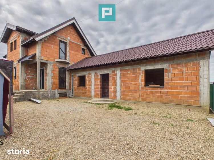 Casă cu 4 camere cu Teren 552 Mp în Central