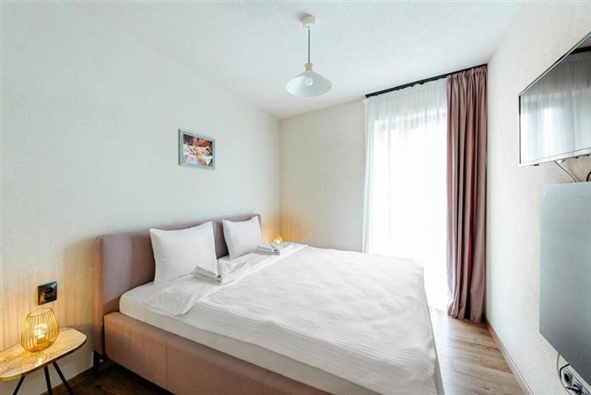 Apartament cu 2 camere circular, mobilat în Central