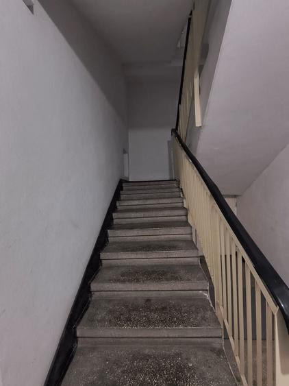 Apartament cu 3 camere semidecomandat în Tomis I