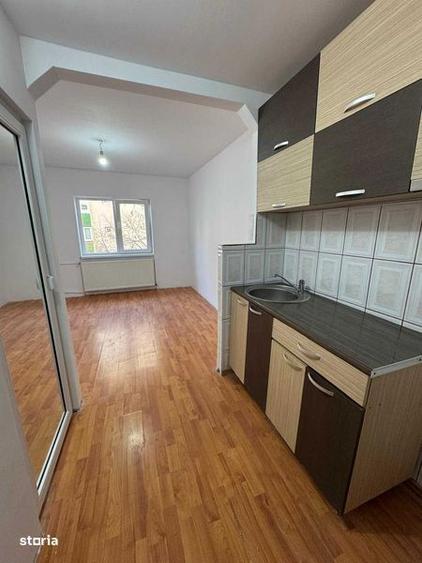 Garsoniera pe Flammarion - excelenta ca investitie-16mp utili - 4
