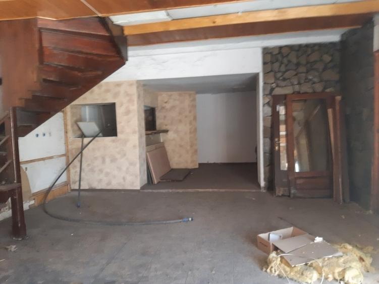 Spațiu comercial, de 600 mp, în Central