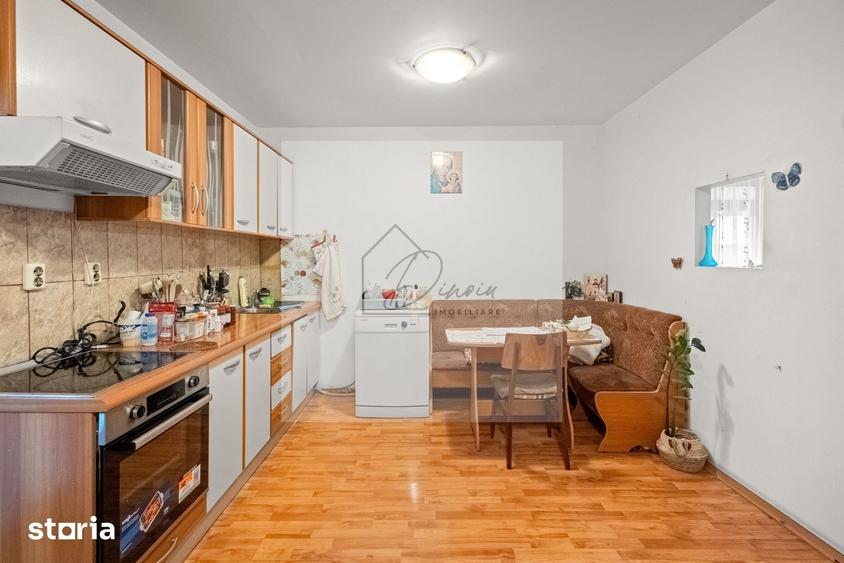 Casă cu 4 camere cu Teren 550 Mp în Mogoșoaia