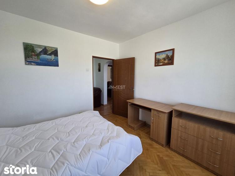 Apartament cu 3 camere decomandat, mobilat în Mircea cel Bătrân