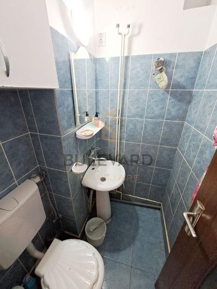 Garsonieră semidecomandată, mobilată în Gruia