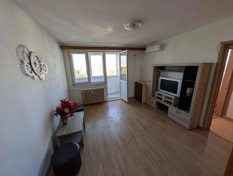Apartament cu 2 camere decomandat în Drumul Taberei
