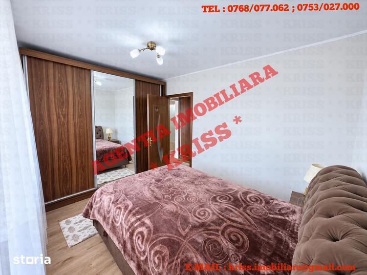 Apartament cu 3 camere decomandat în Prundu