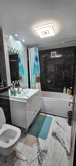 Apartament cu 2 camere decomandat în Steaua