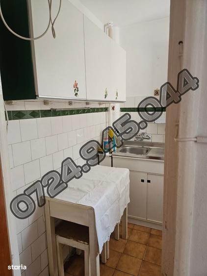 Apartament cu 2 camere decomandat în Drumul Taberei