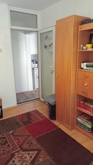 Apartament cu 3 camere decomandat în Alfa