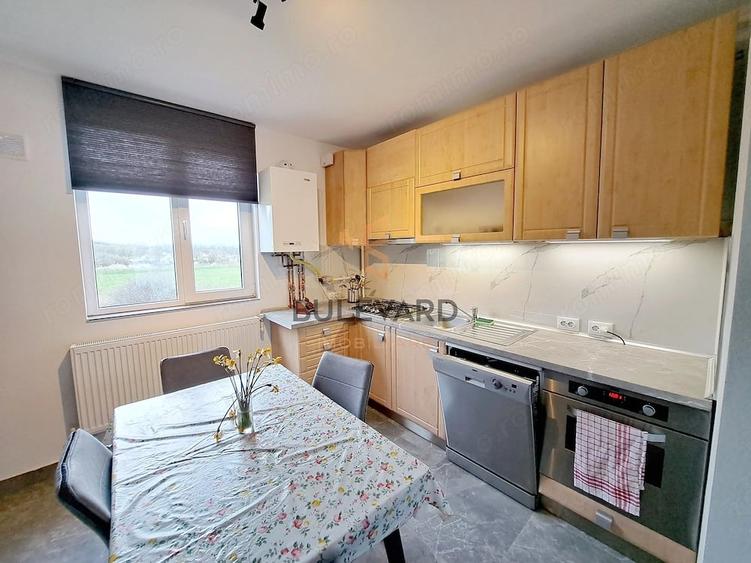 Apartament cu 3 camere semidecomandat în Apahida