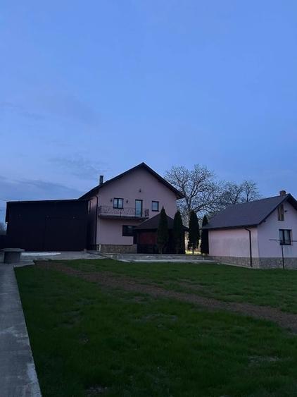 Casă cu 5 camere cu Canalizare în Draxini