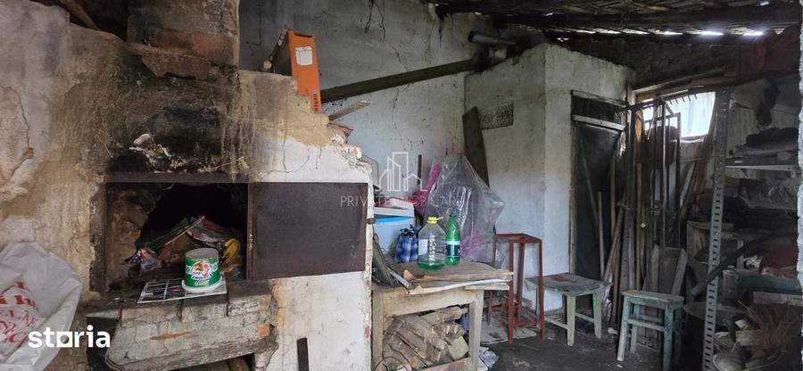 Casă cu 5 camere cu Teren 805 Mp în Vânători