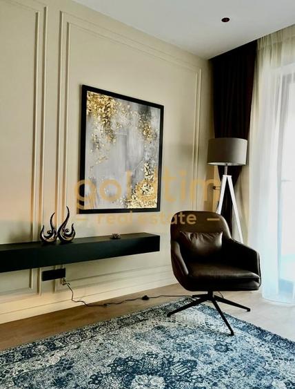 Penthouse cu 5 camere decomandat, mobilat în Pipera
