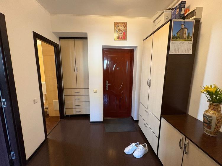 Garsonieră decomandată, mobilată în Berceni