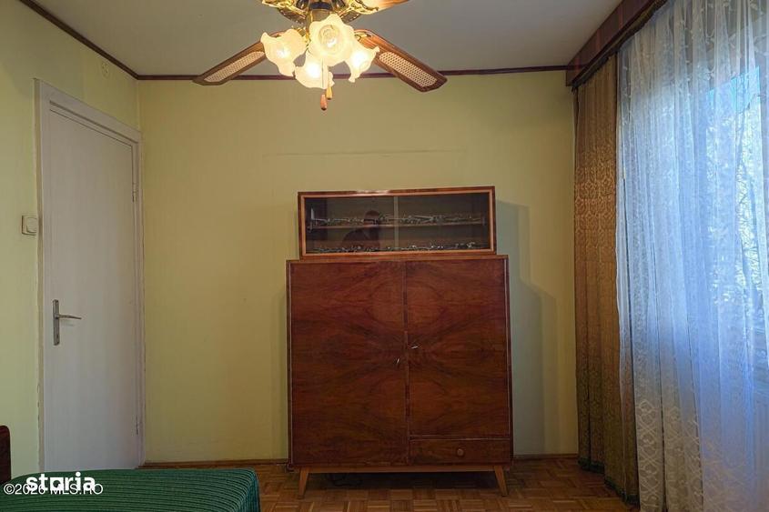 Apartament cu 4 camere decomandat în Gheorghe Lazăr