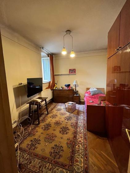 Apartament cu 3 camere semidecomandat, mobilat în Grivița