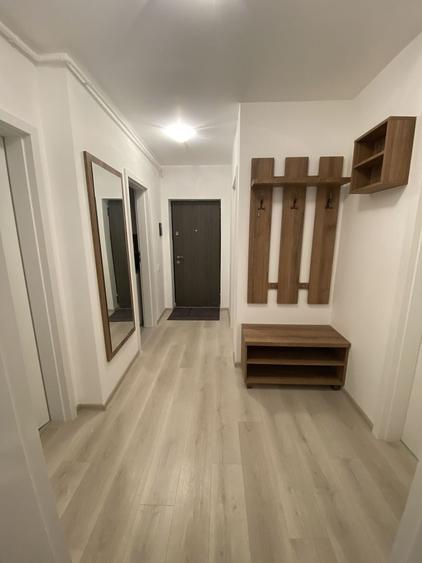 Apartament cu 2 camere decomandat, mobilat în Blumăna
