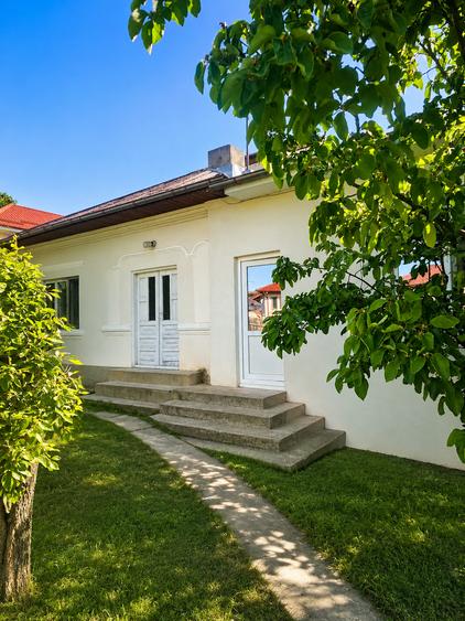 Casă individuală cu 5 camere cu Canalizare în Drăgășani