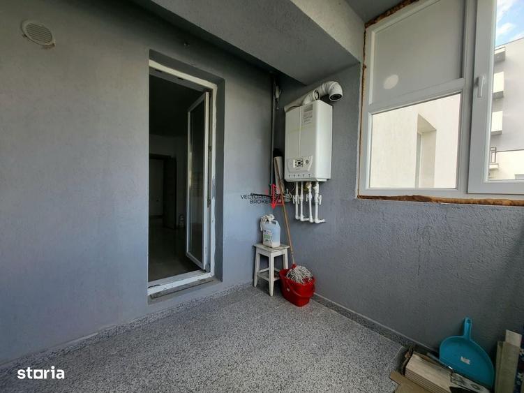 Apartament cu 3 camere decomandat în Theodor Pallady