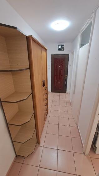 Garsonieră decomandată în Complex Studențesc